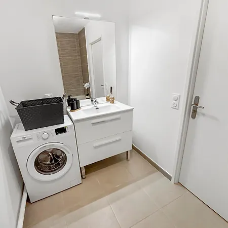 Balcon Ensoleille, Design Moderne * Châtenay